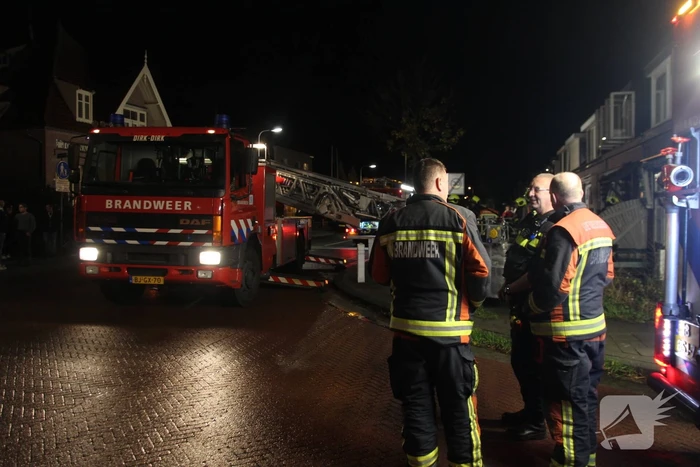 Brand in schoorsteen van woning