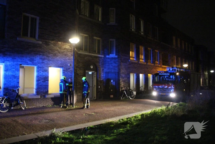 Diverse woningen ontruimd na autobrand