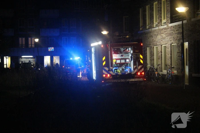 Diverse woningen ontruimd na autobrand