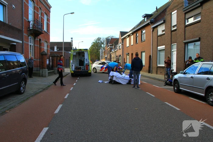 Fietser gewond bij botsing met auto