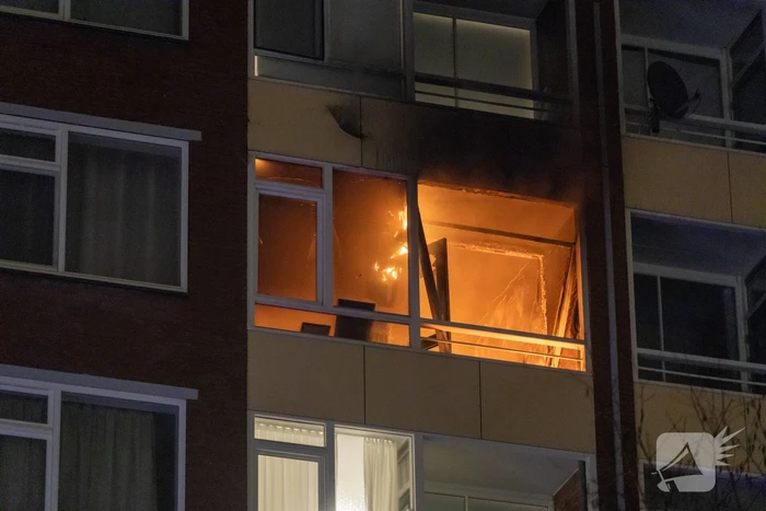 Tientallen appartementen ontruimd door brand