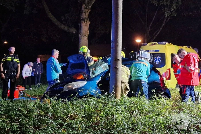 Twee gewonden bij ernstig eenzijdig ongeval
