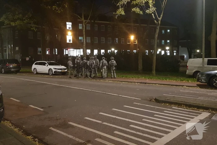 Arrestatieteam oefent gijzeling in school
