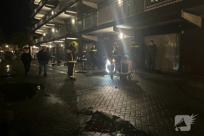 Brandweer onderzoekt benzinelucht