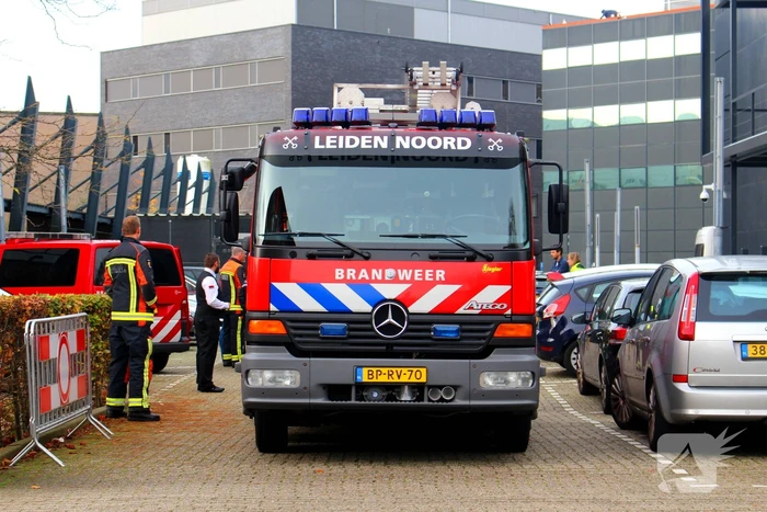 Onderzoek naar zwavellucht in bedrijfspand
