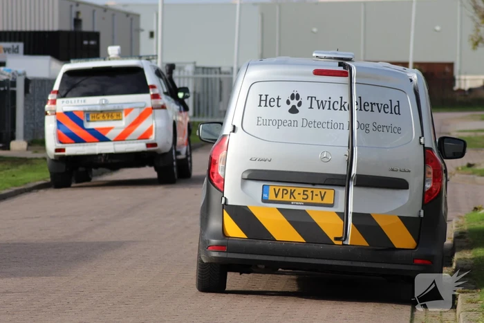 Preventieve drugscontrole bij loodsen op industrieterrein