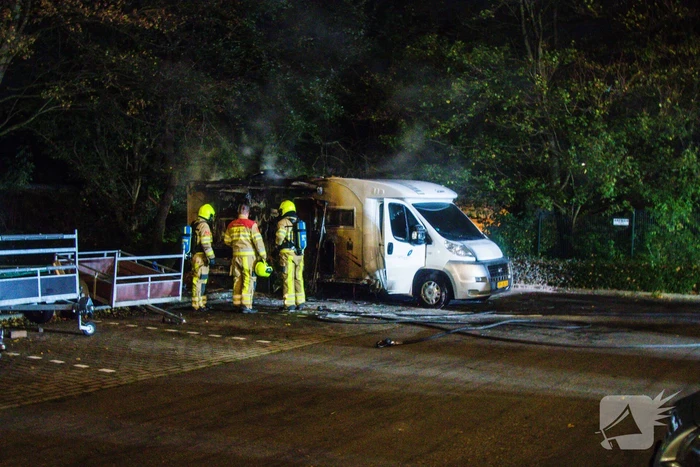 Wederom camper in brand gestoken
