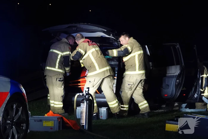 Politie achtervolgd auto met 1200 liter gestolen brandstof