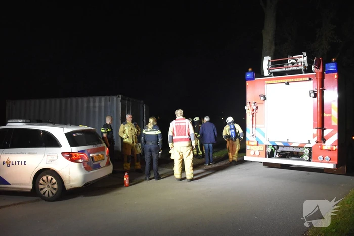 Brand in grote container snel geblust