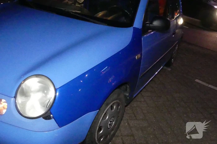 Fietser geschept door personenauto