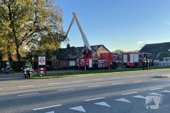 Brand in schoorsteen van woning