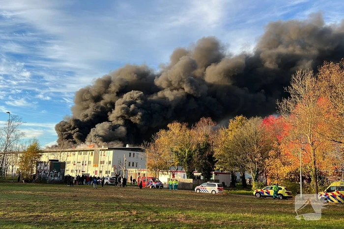 Grote brand in containerwoningen