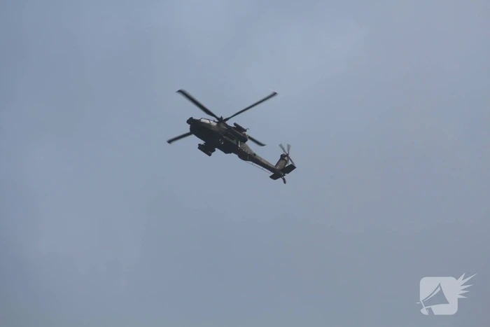 Militaire oefening op vliegbasis Valkenburg