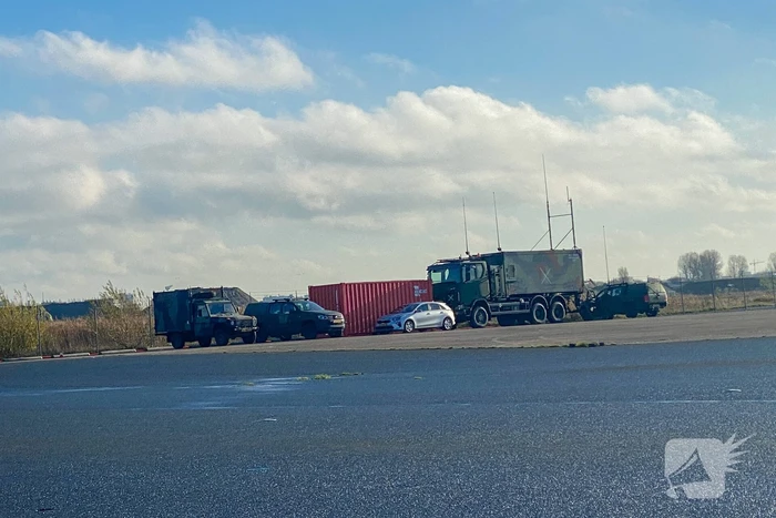 Militaire oefening op vliegbasis Valkenburg