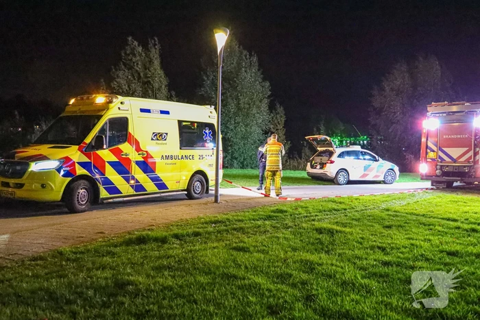 Persoon te water bij Albert Heijn supermarkt