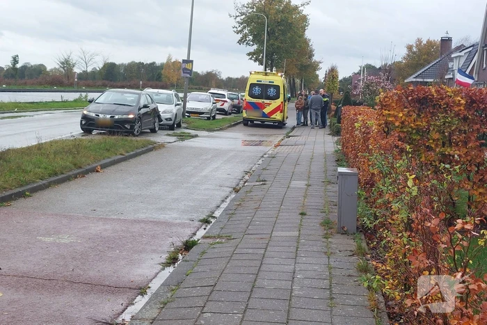Schade bij aanrijding tussen twee auto's