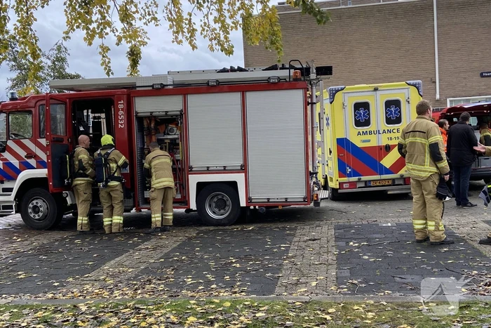 Brandweer doet onderzoek naar vreemde lucht bij Stedelijk Dalton Lyceum