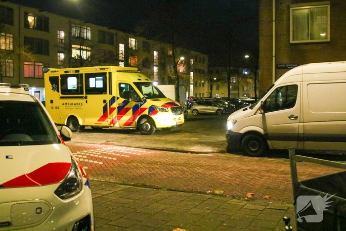 Pakketbezorger in woonwijk overvallen