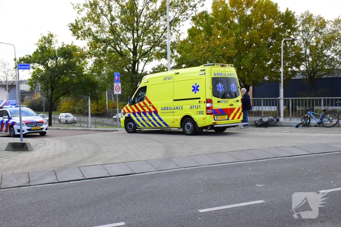 Fietsertje aangereden door auto