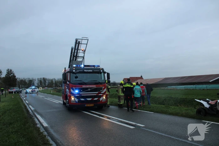 Bestuurder gewond na te water raken met voertuig