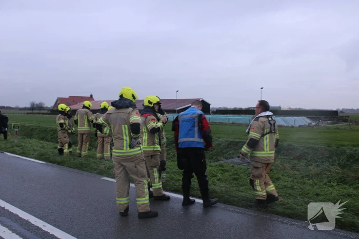 Bestuurder gewond na te water raken met voertuig