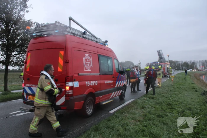 Bestuurder gewond na te water raken met voertuig