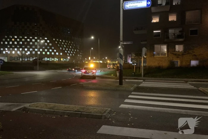 Fietsster gewond bij ongeval op rotonde