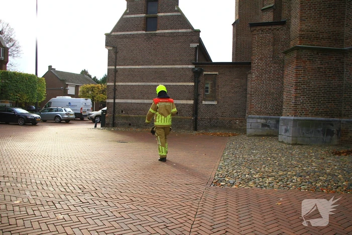 Brandweer doet onderzoek naar afgaan van rookalarm in Sint-Martinuskerk