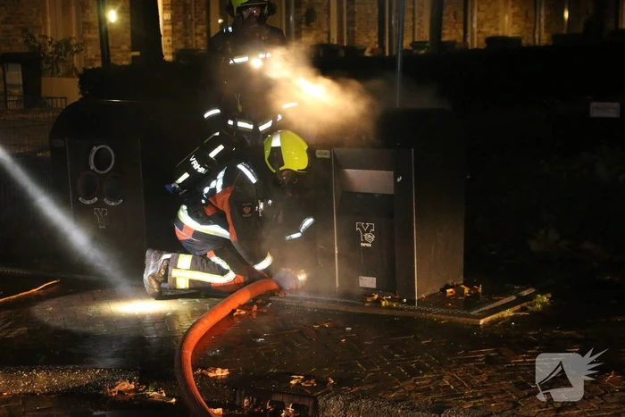 Vuurwerk veroorzaakt brand in container
