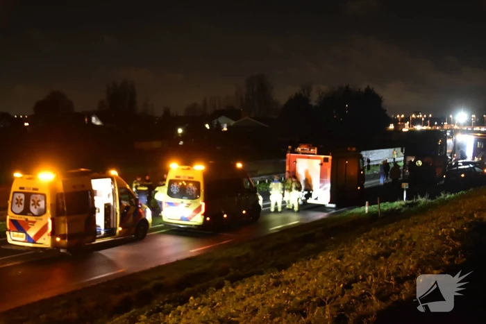 Dode bij ernstige kettingbotsing met tankwagen