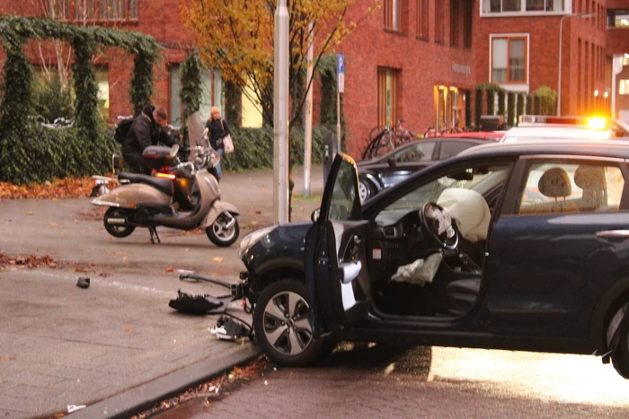 Enorme chaos na ongeval met meerdere voertuigen