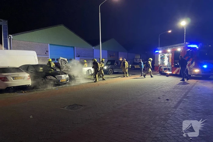 Personenauto verwoest door brand