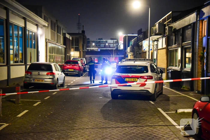 Man zwaargewond bij schietpartij naast cafe