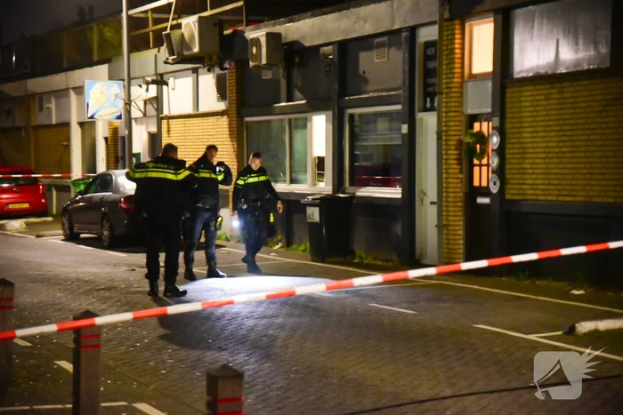 Man zwaargewond bij schietpartij naast cafe