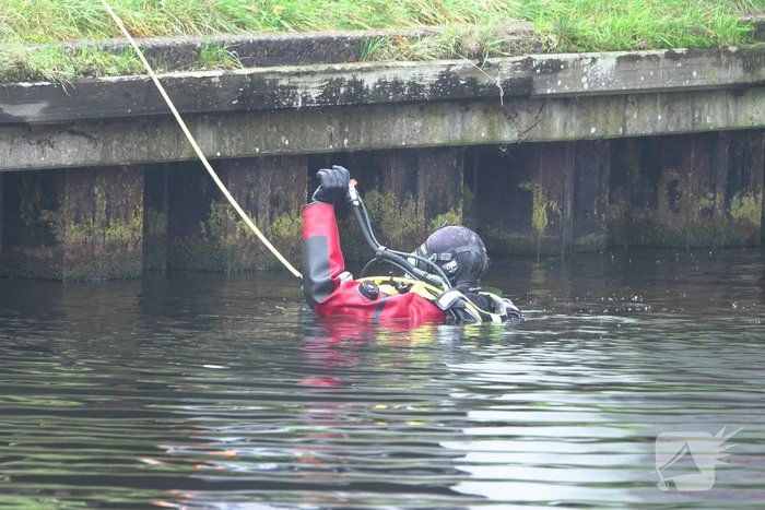 Grote zoekactie na melding persoon te water