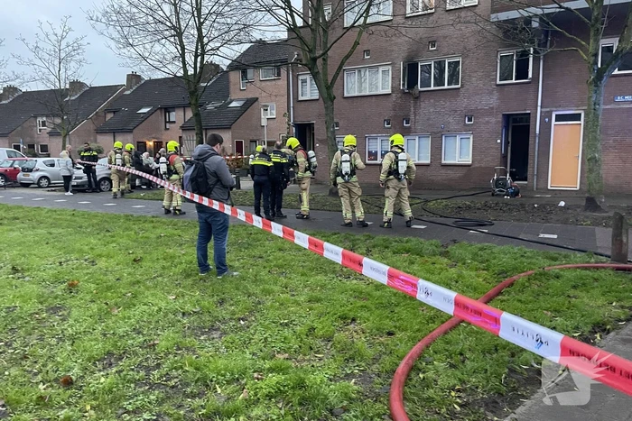 Korte uitslaande brand in woning