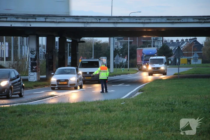 Flinke file door botsing tussen twee voertuigen