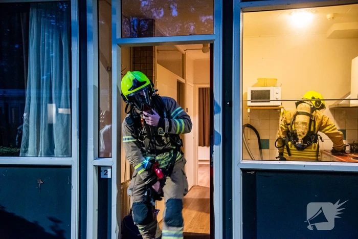 Rookontwikkeling door pannetje op het vuur