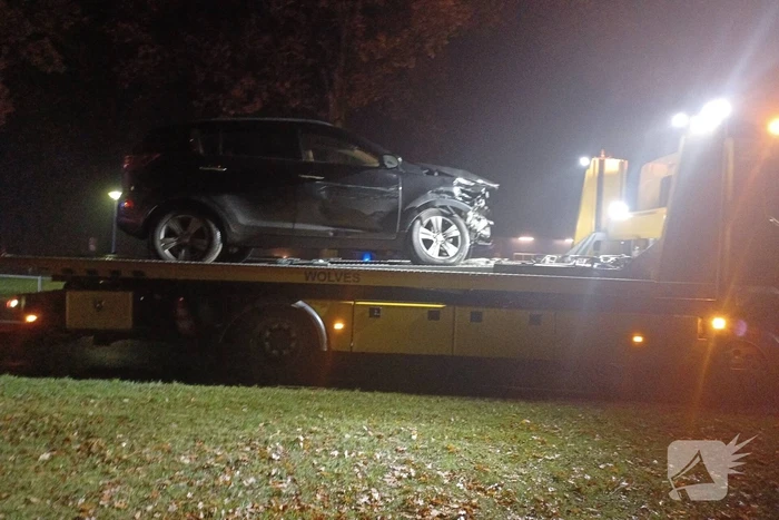 Veel schade bij ongeval tussen twee auto's