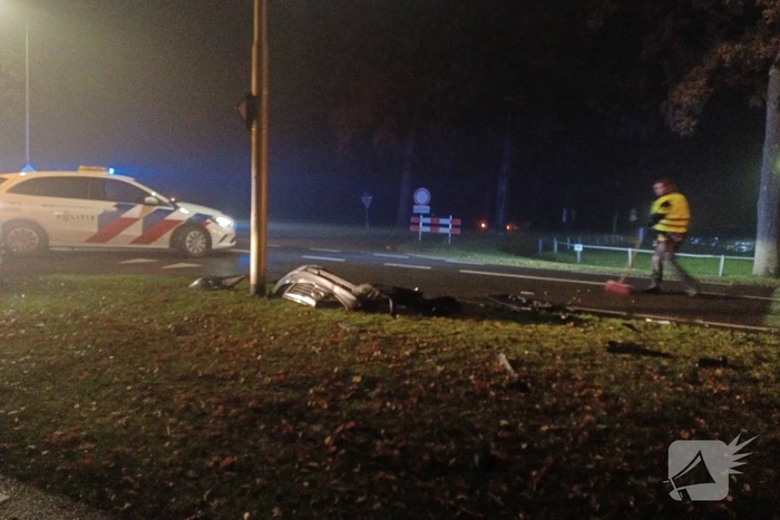 Veel schade bij ongeval tussen twee auto's