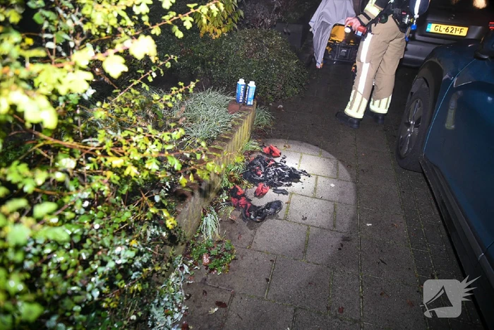 Brand in hal van woning