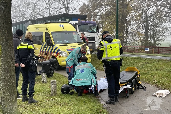 Scooterrijdster gewond na val