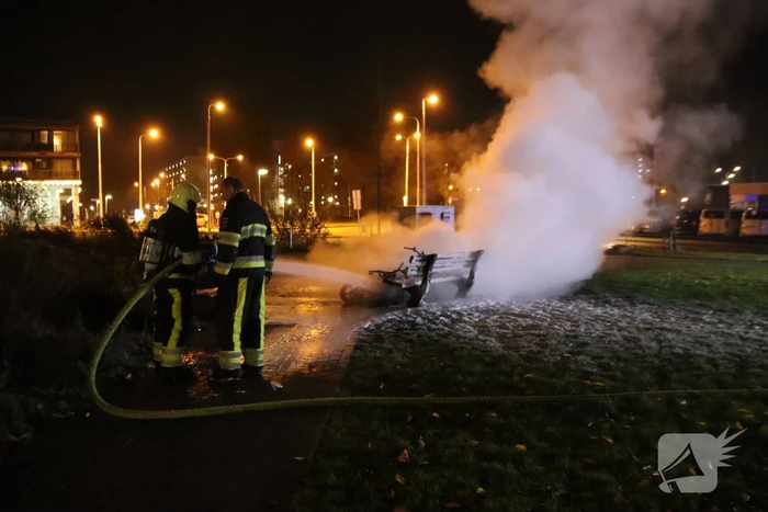 Gasfles ontploft en vliegt in brand