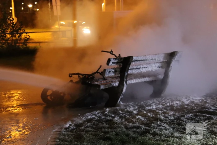 Gasfles ontploft en vliegt in brand