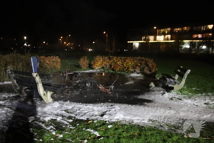 Gasfles ontploft en vliegt in brand