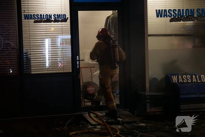Veel rookontwikkeling bij brand in wasserette