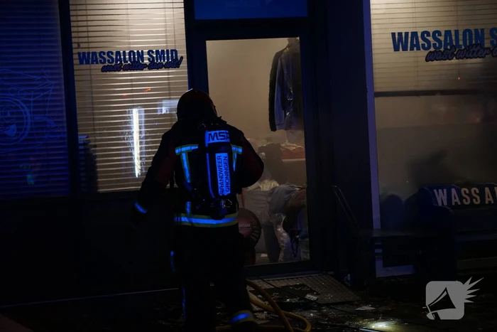 Veel rookontwikkeling bij brand in wasserette