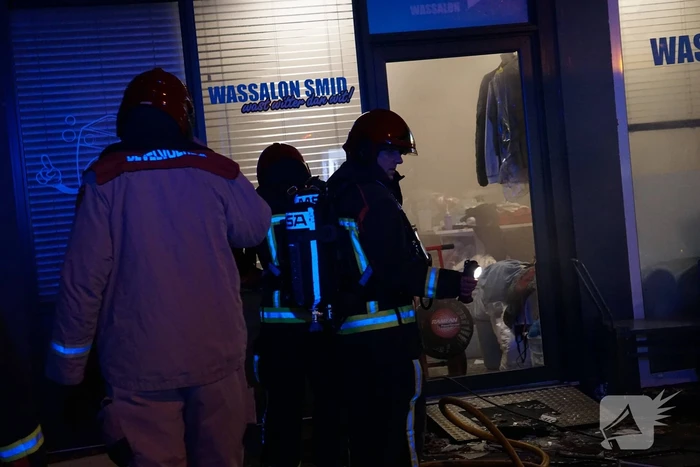 Veel rookontwikkeling bij brand in wasserette