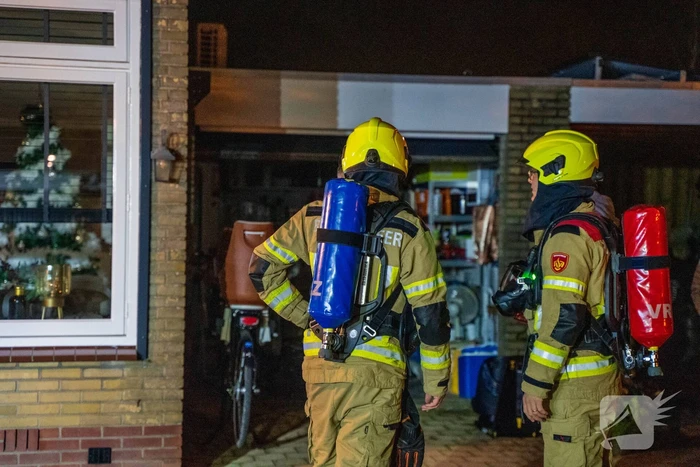Woning vol rook door vergeten eten in oven