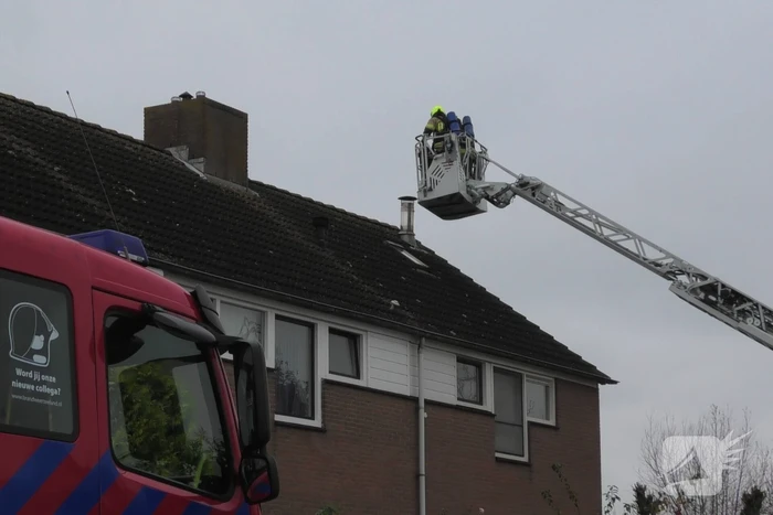 Brand in schoorsteen hoekwoning